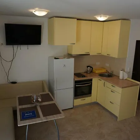 Apartman Lea Apartment