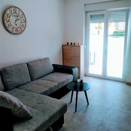 Apartment Apartman Lea Srima